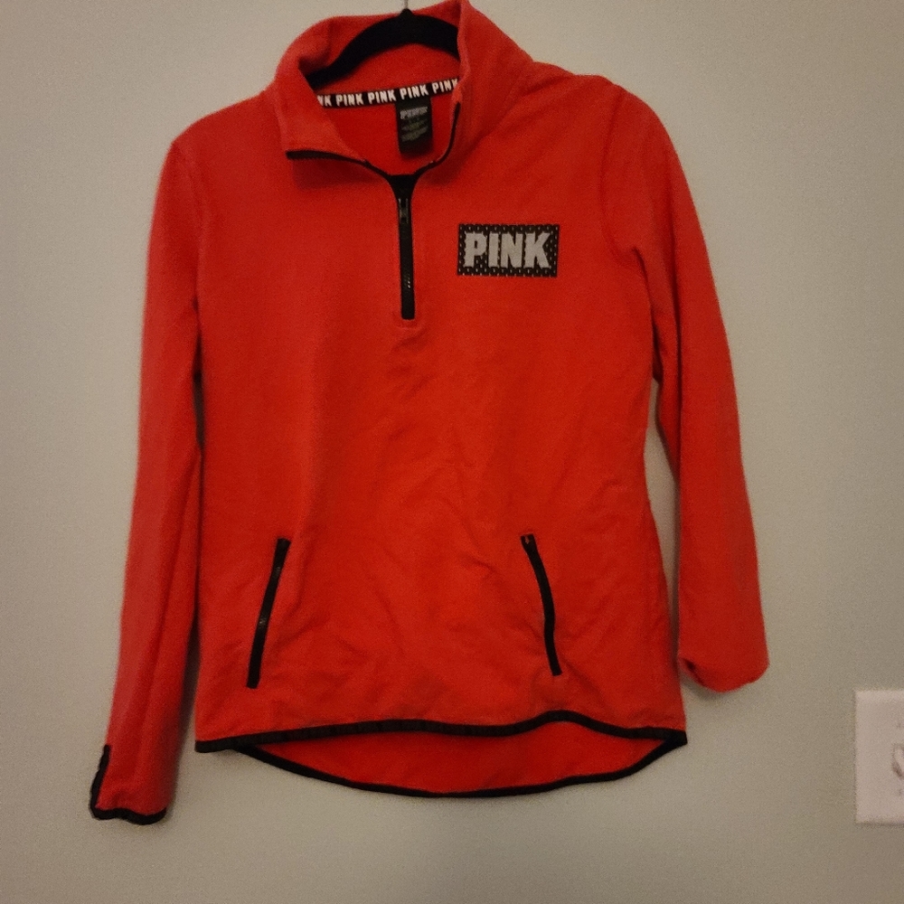 Small Vs PINK pullover